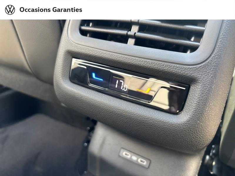 Voitures occasions VOLKSWAGEN T-ROC Style Villemomble