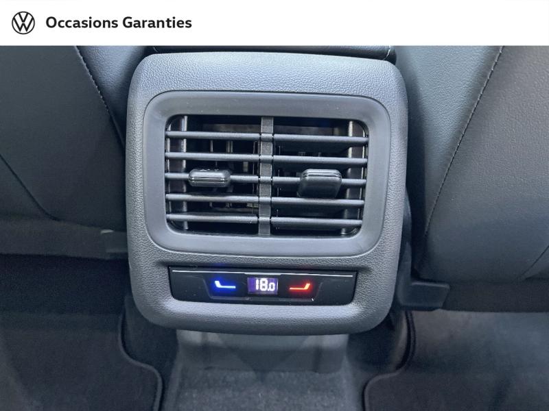 Voitures occasions VOLKSWAGEN T-ROC R-Line Villemomble