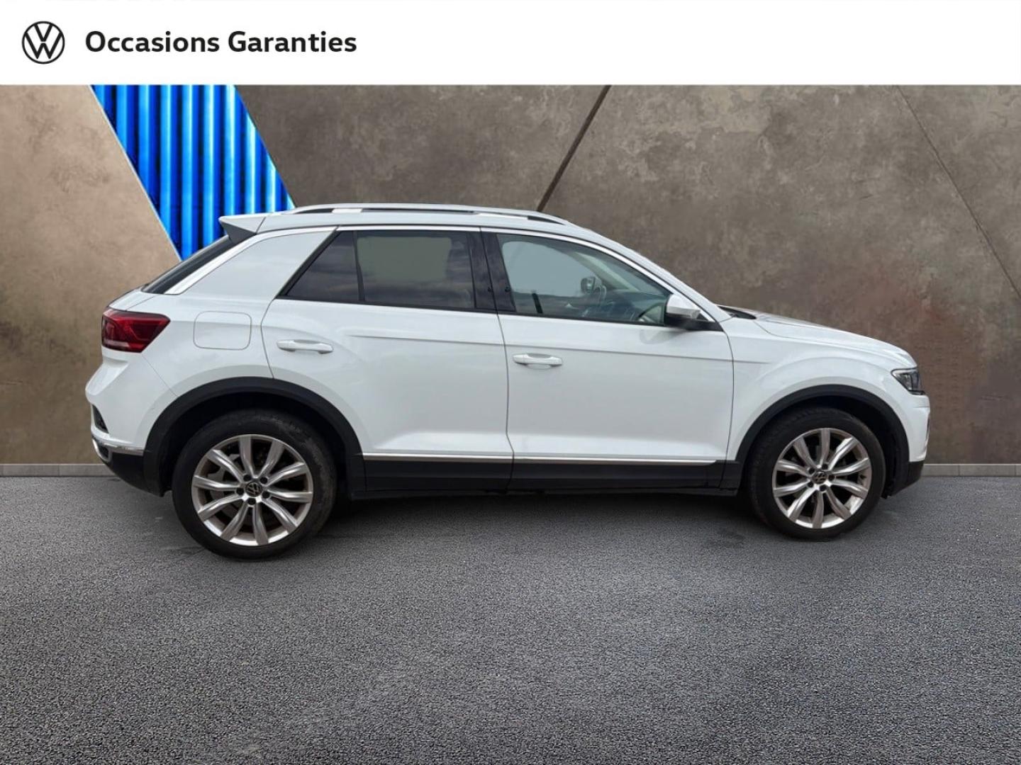 Voitures occasions VOLKSWAGEN T-ROC Carat Exclusive Villemomble