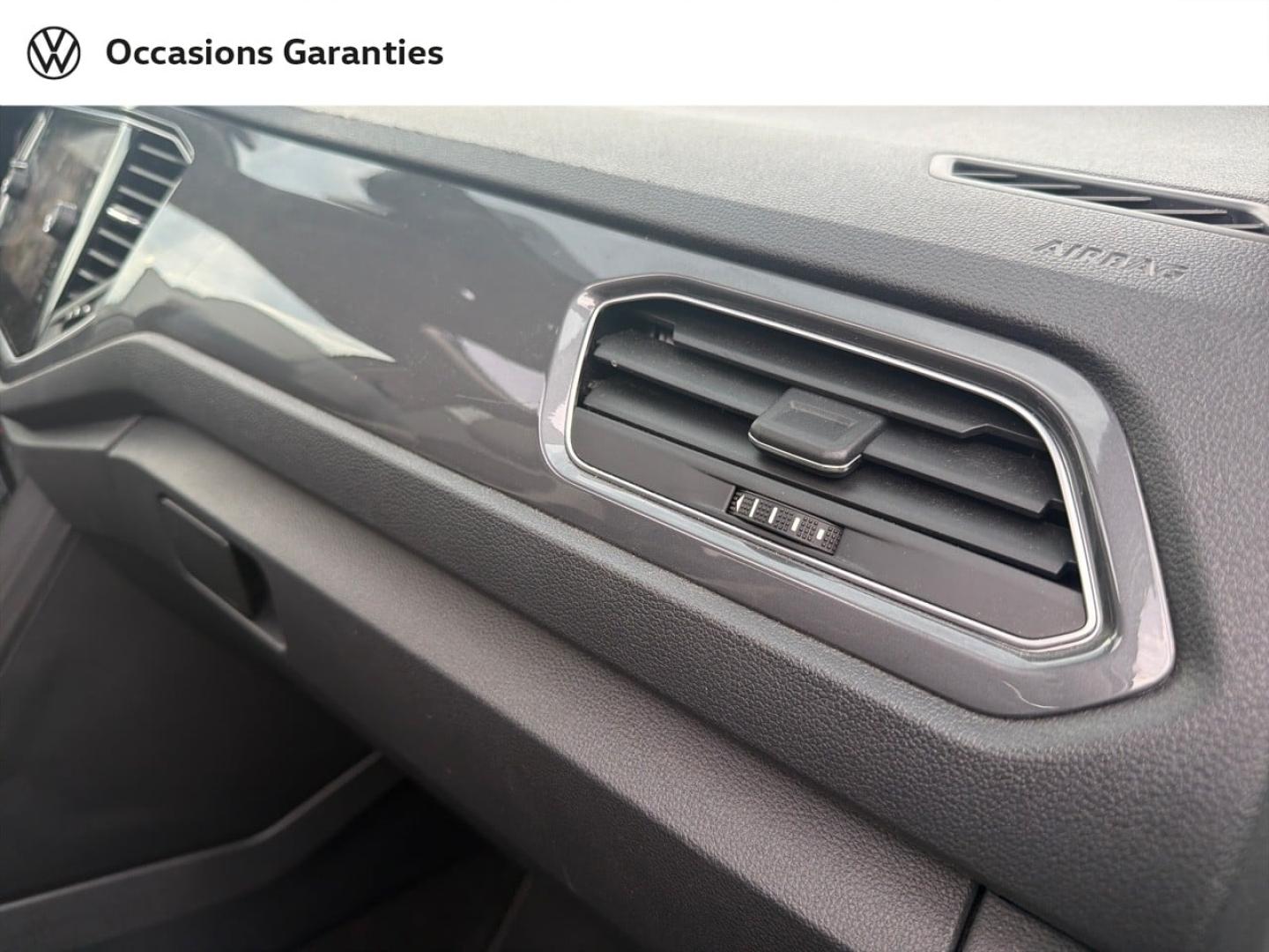 Voitures occasions VOLKSWAGEN T-ROC Carat Exclusive Villemomble