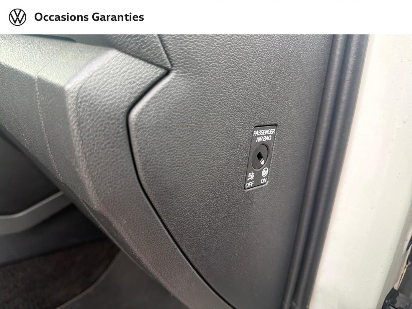 Voitures occasions VOLKSWAGEN T-ROC Carat Exclusive Villemomble