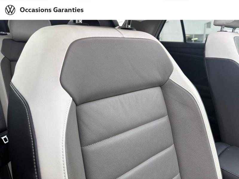 Voitures occasions VOLKSWAGEN T-ROC Carat Exclusive Villemomble