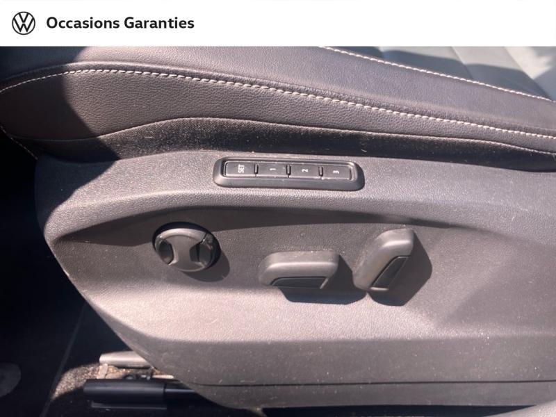 Voitures occasions VOLKSWAGEN T-ROC Style Exclusive Villemomble