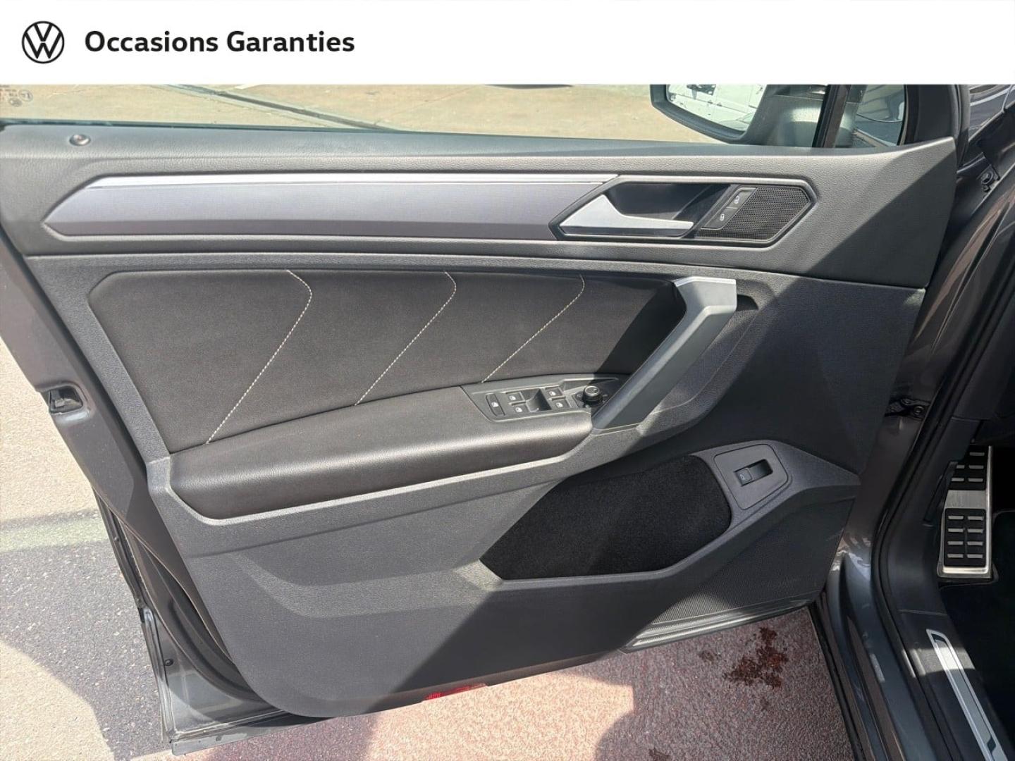 Voitures occasions VOLKSWAGEN TIGUAN Black R-Line Villemomble