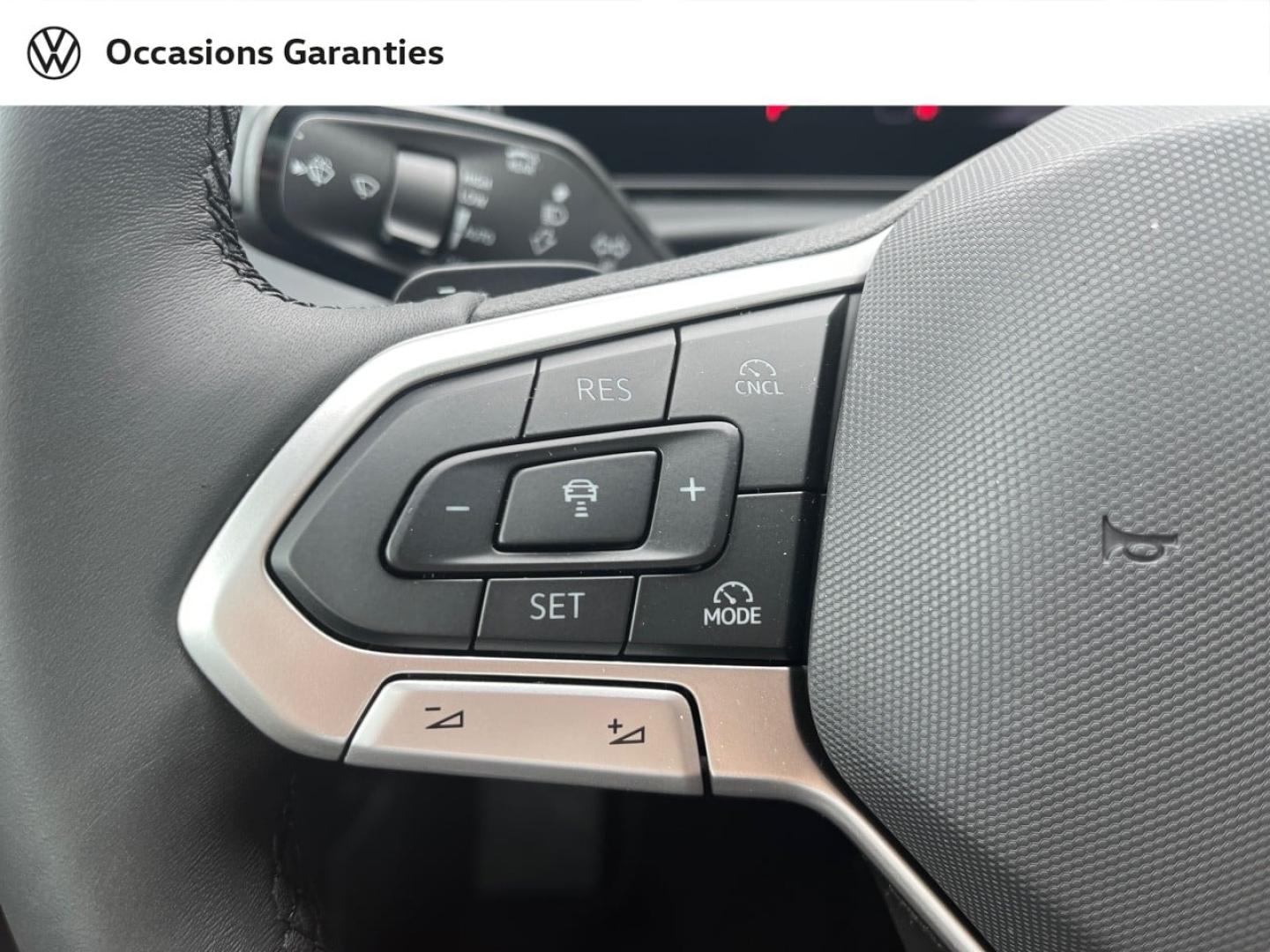 Voitures occasions VOLKSWAGEN T-ROC Style Villemomble