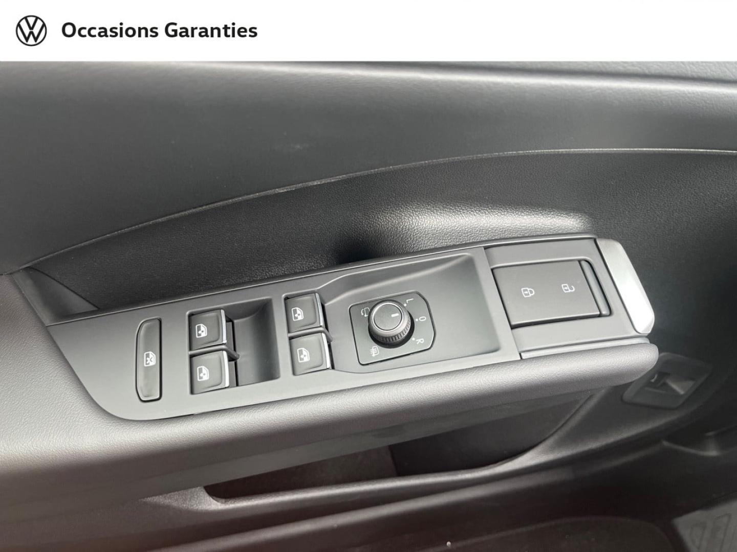 Voitures occasions VOLKSWAGEN T-ROC Style Villemomble