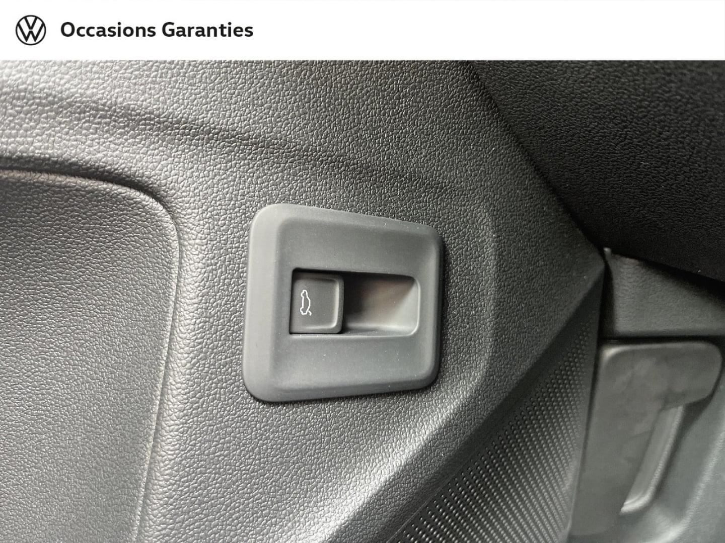 Voitures occasions VOLKSWAGEN T-ROC Style Villemomble