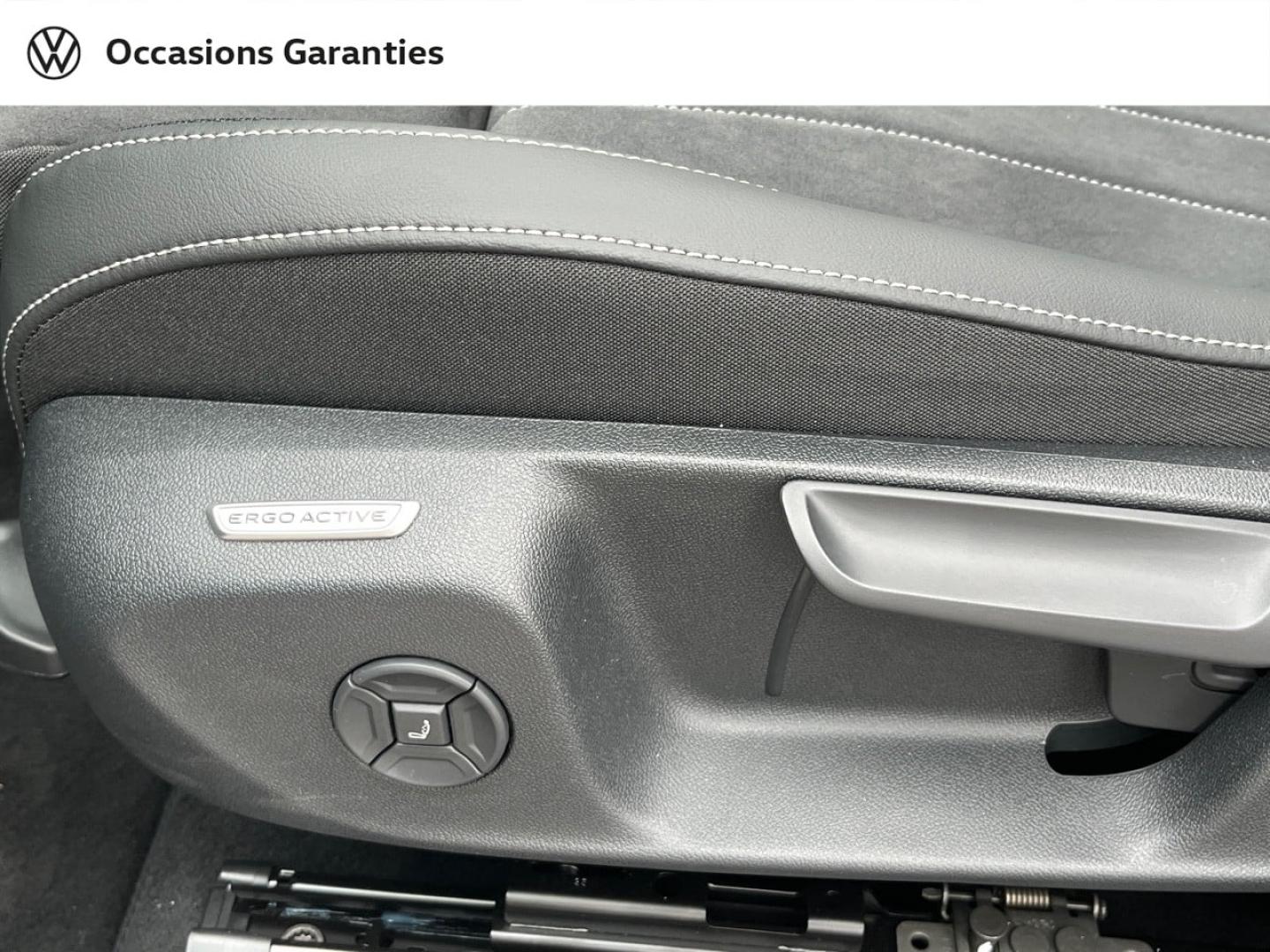 Voitures occasions VOLKSWAGEN T-ROC Style Villemomble