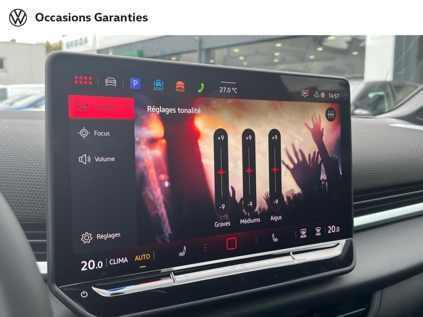 Voitures occasions VOLKSWAGEN T-ROC Style Villemomble