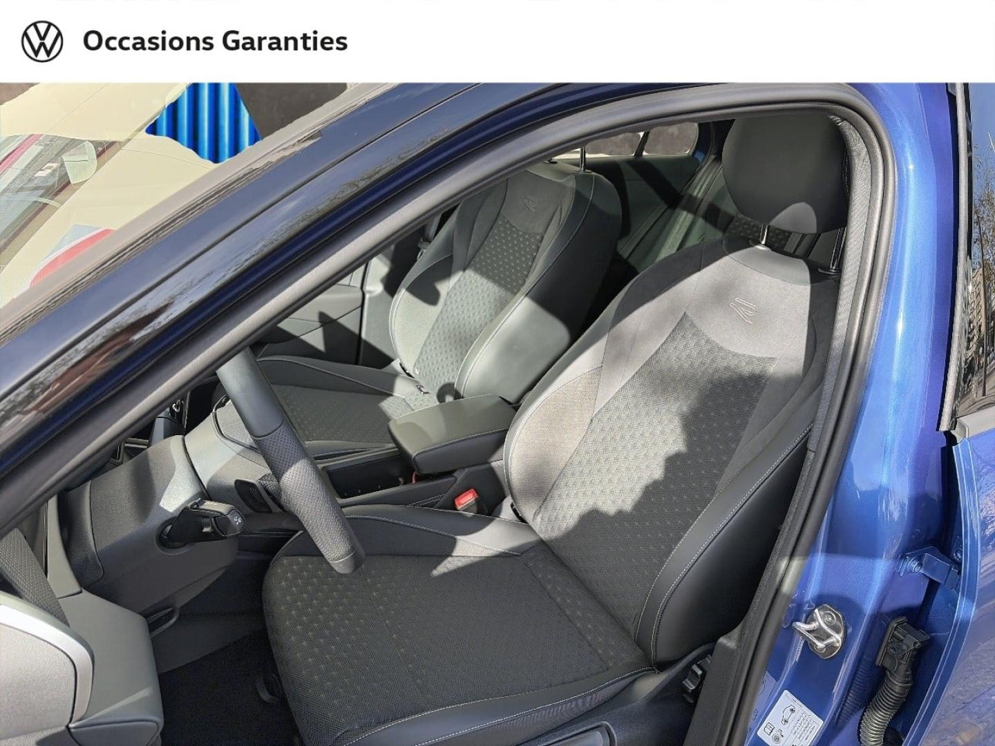 Voitures occasions VOLKSWAGEN T-ROC R-Line Villemomble