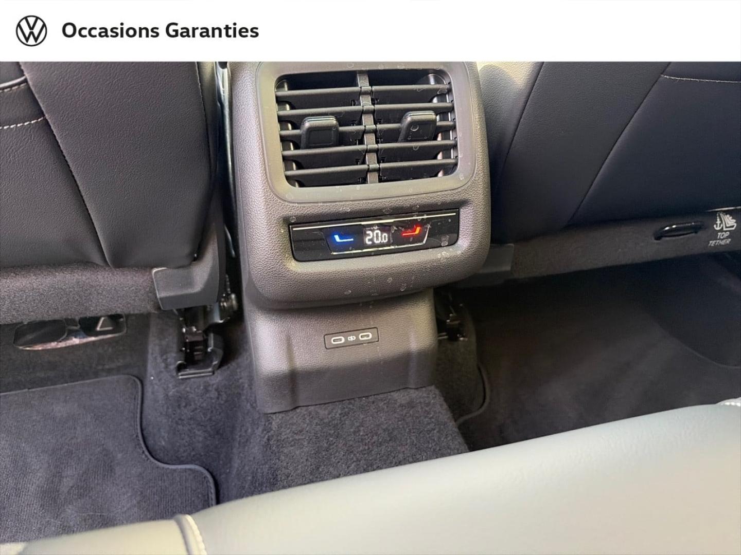 Voitures occasions VOLKSWAGEN T-ROC R-Line Villemomble