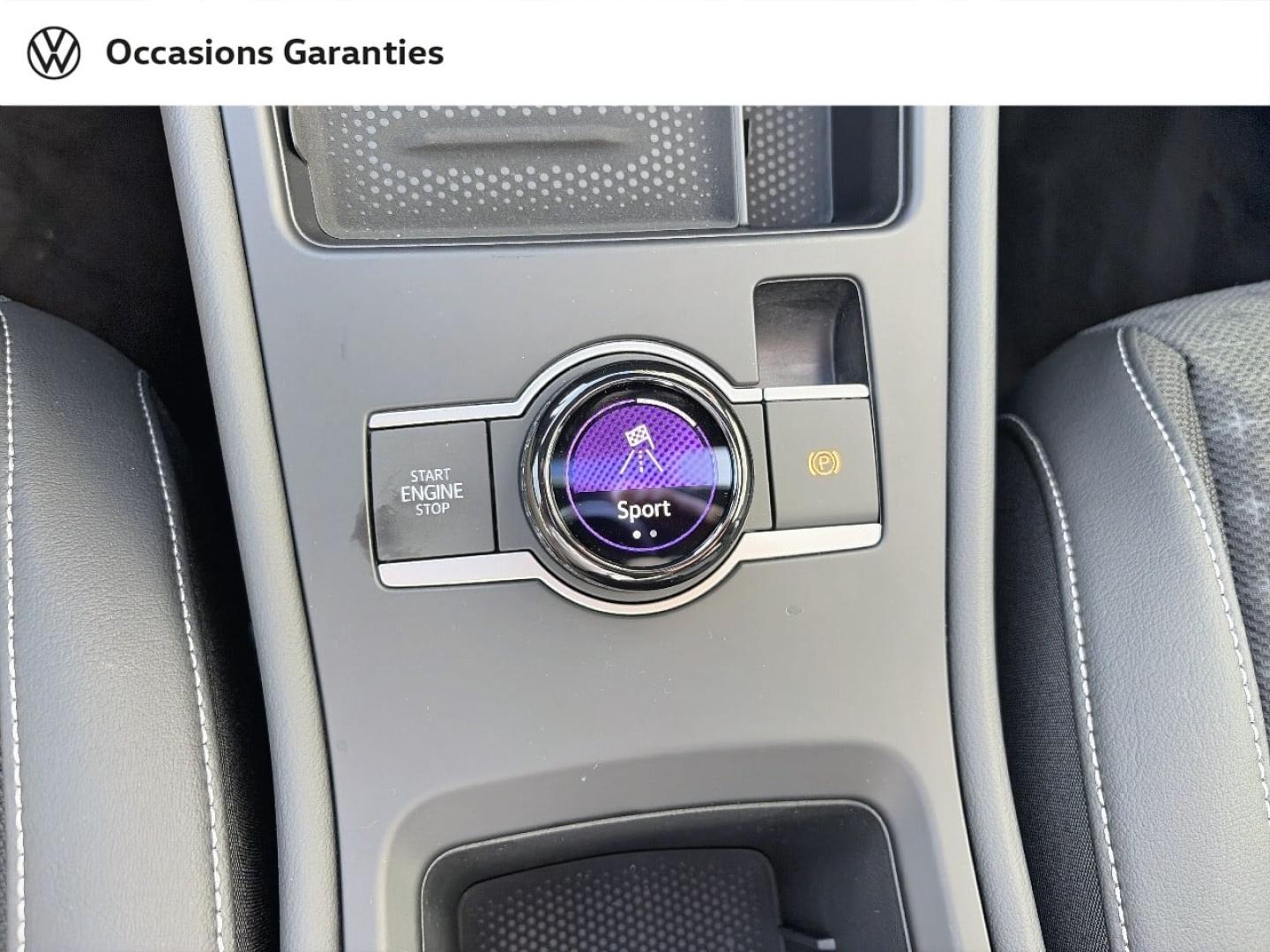 Voitures occasions VOLKSWAGEN T-ROC R-Line Villemomble