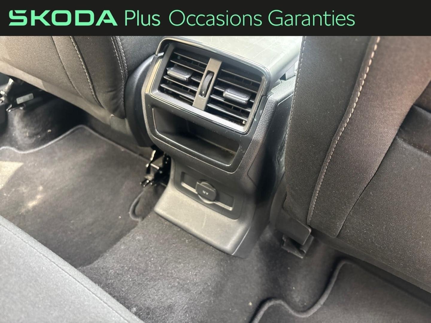 Voitures occasions ŠKODA KAROQ Sportline Villemomble