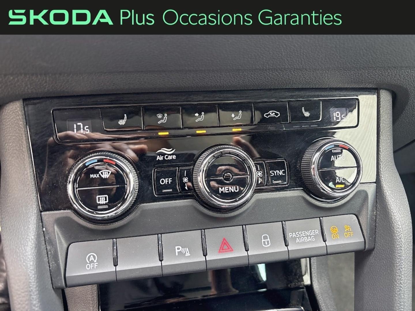 Voitures occasions ŠKODA KAROQ Sportline Villemomble