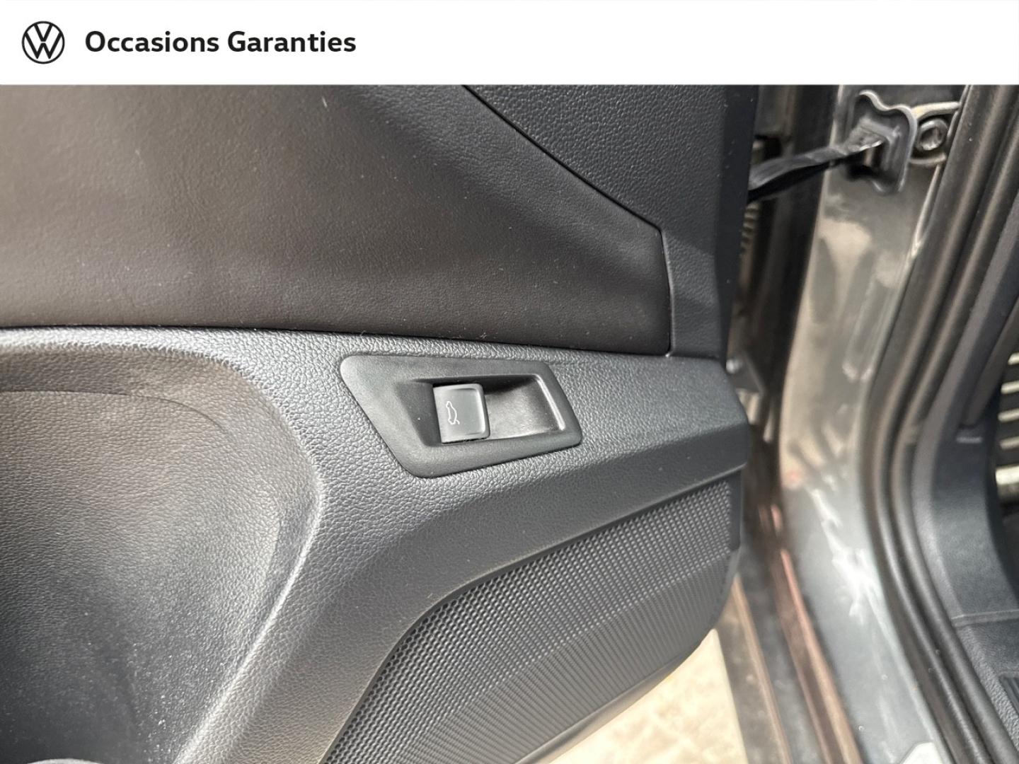 Voitures occasions VOLKSWAGEN T-ROC R-Line Villemomble