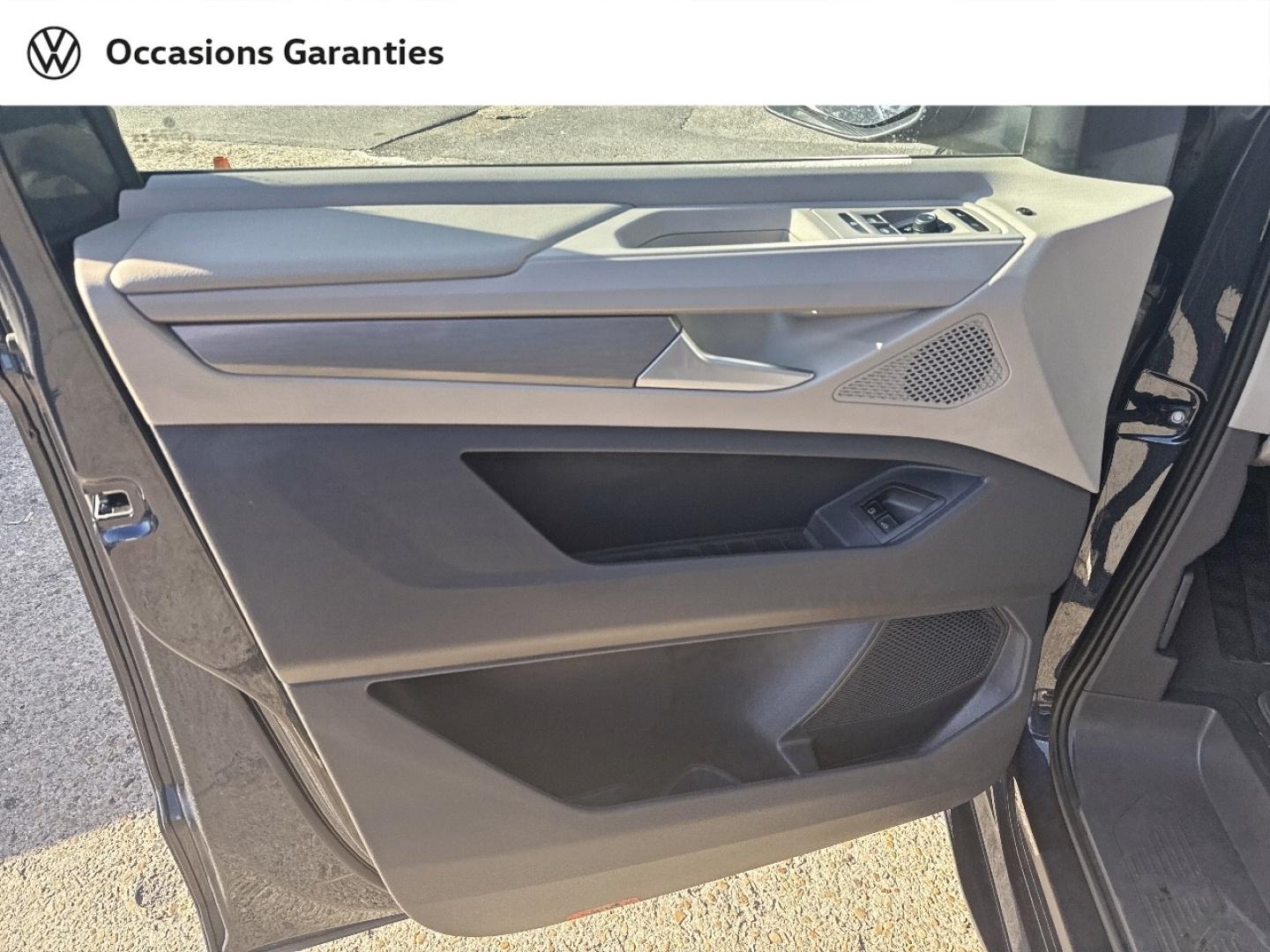 Voitures occasions VOLKSWAGEN MULTIVAN Life Villemomble