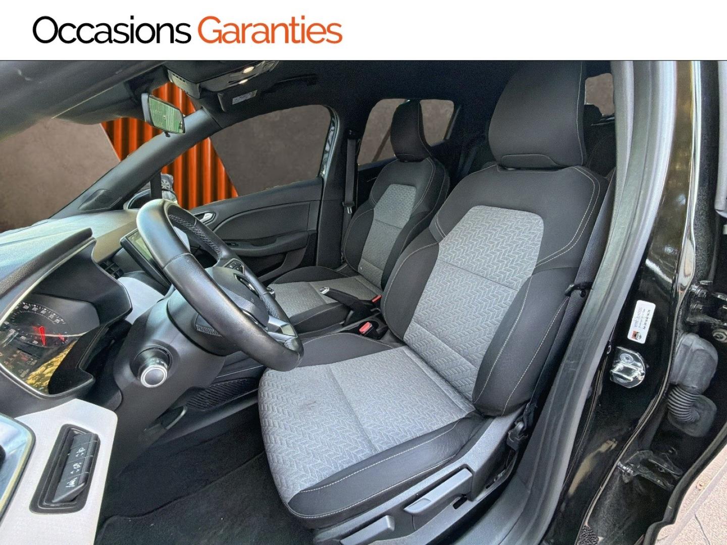 Voitures occasions RENAULT CLIO Limited Villemomble