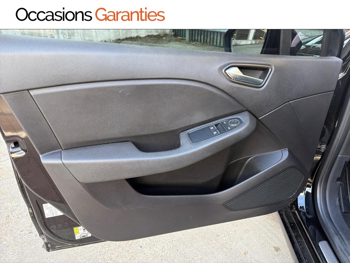 Voitures occasions RENAULT CLIO Limited Villemomble
