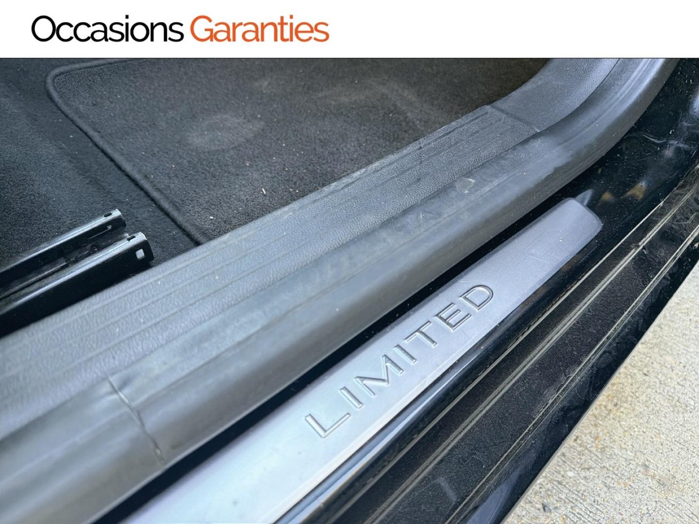 Voitures occasions RENAULT CLIO Limited Villemomble