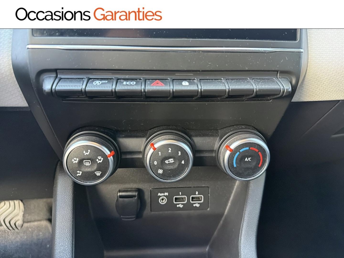 Voitures occasions RENAULT CLIO Limited Villemomble