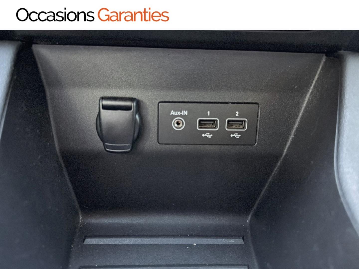 Voitures occasions RENAULT CLIO Limited Villemomble
