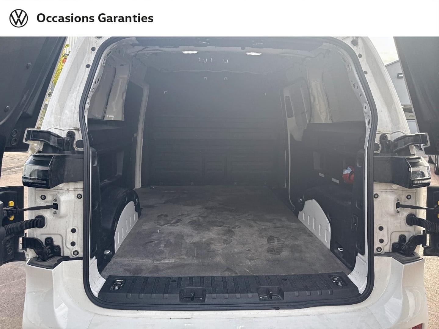 Voitures occasions VOLKSWAGEN UTILITAIRES ID. BUZZ CARGO Base Villemomble