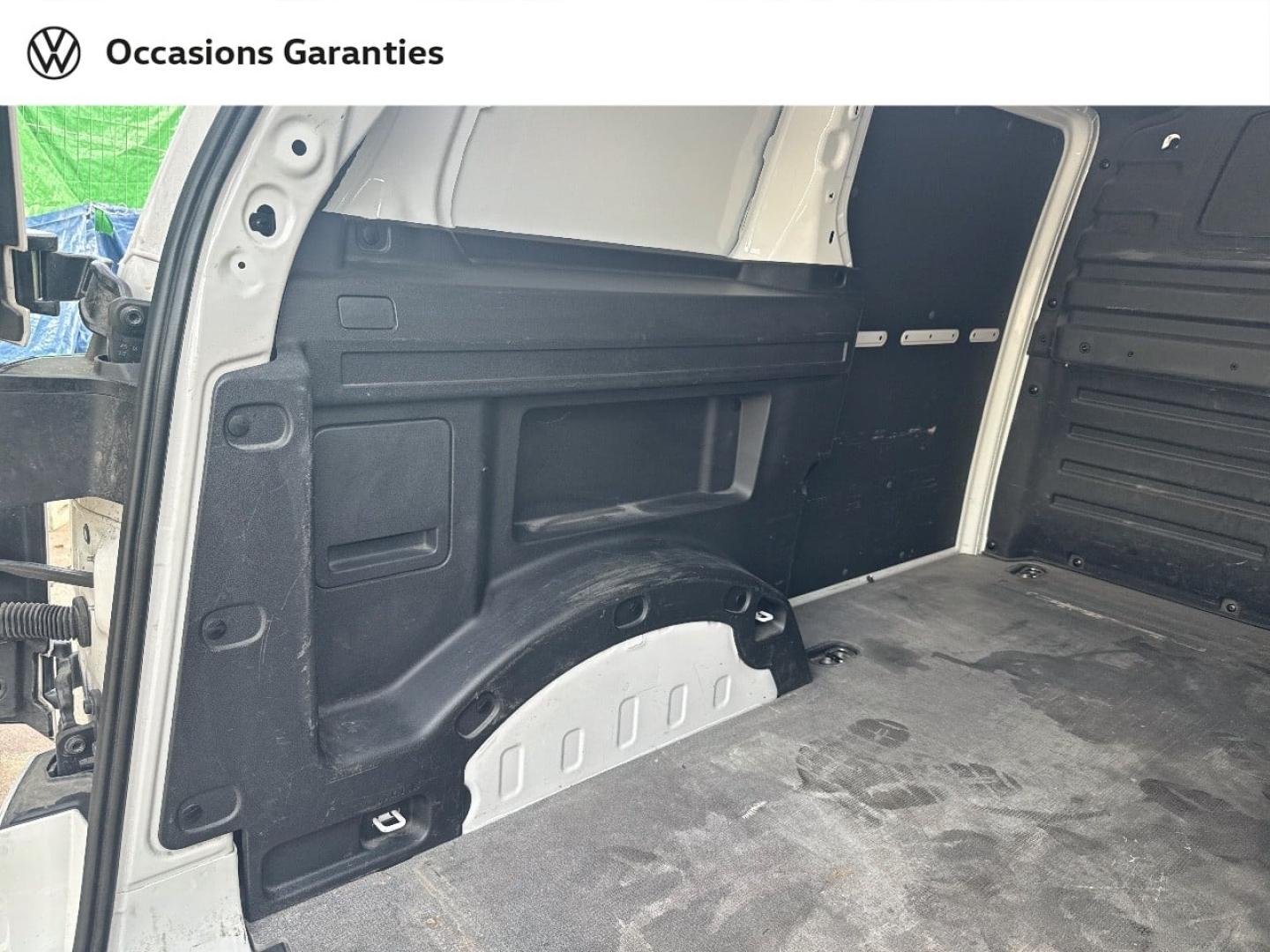 Voitures occasions VOLKSWAGEN UTILITAIRES ID. BUZZ CARGO Base Villemomble