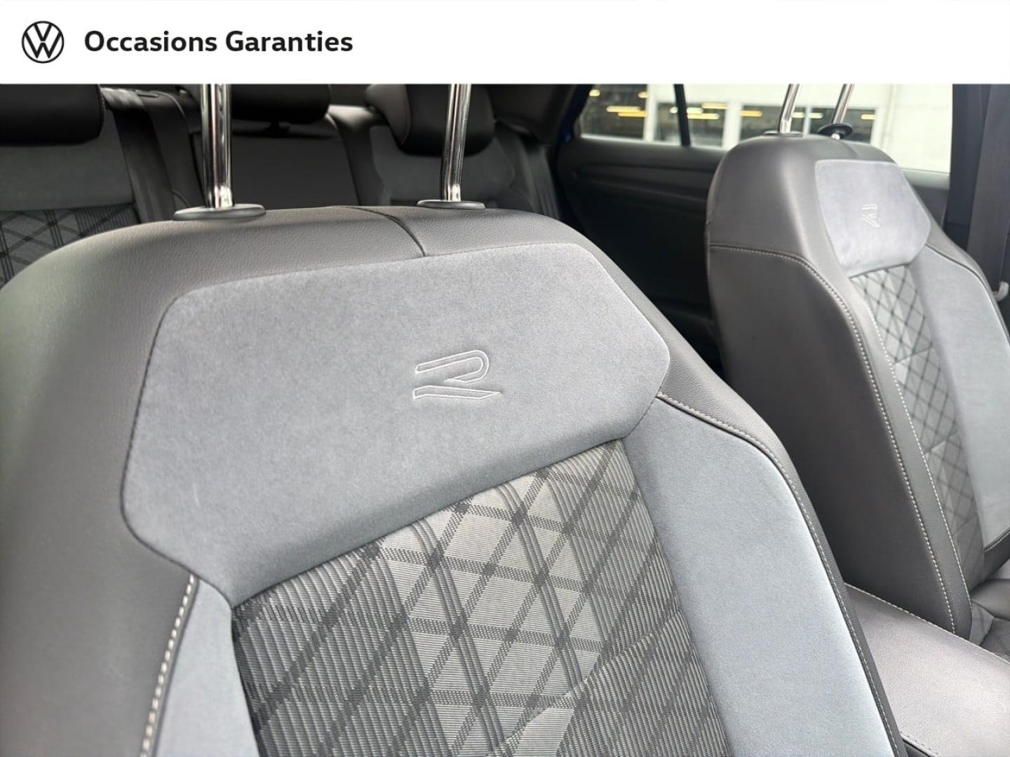 Voitures occasions VOLKSWAGEN T-ROC R-Line Villemomble