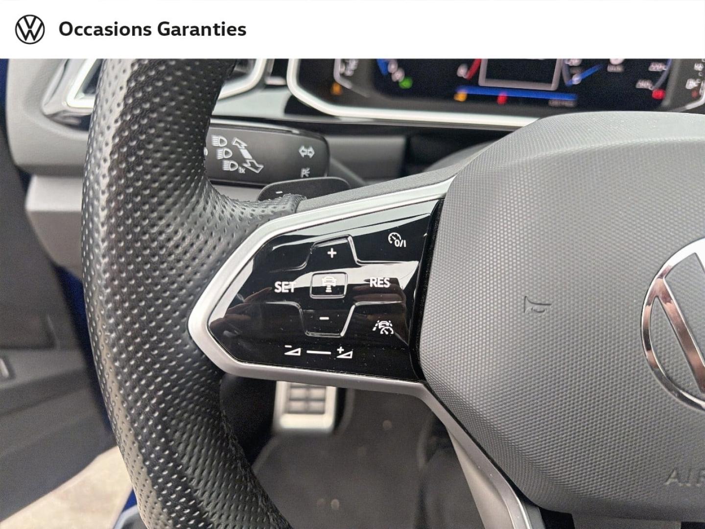 Voitures occasions VOLKSWAGEN T-ROC R-Line Villemomble