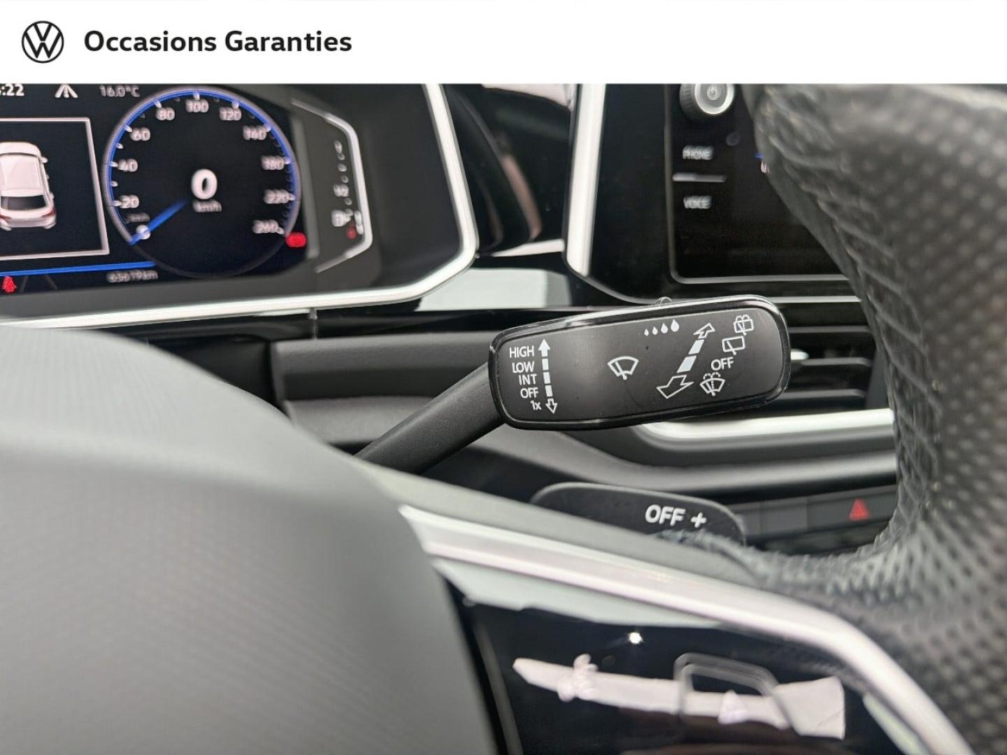 Voitures occasions VOLKSWAGEN T-ROC R-Line Villemomble