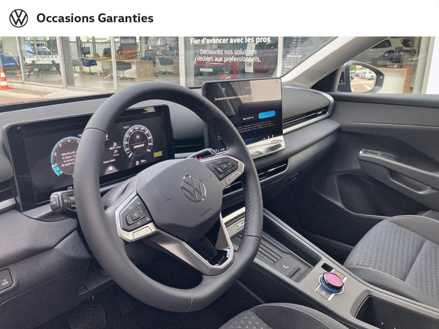 Voitures occasions VOLKSWAGEN T-ROC Life Villemomble