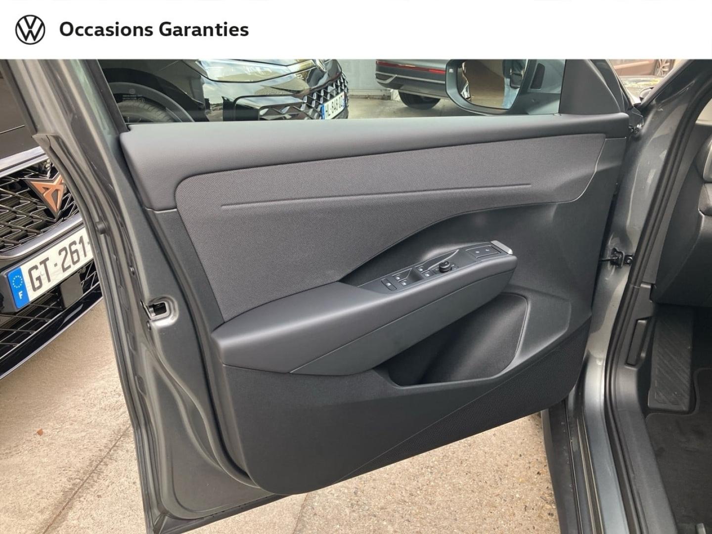 Voitures occasions VOLKSWAGEN T-ROC Life Villemomble