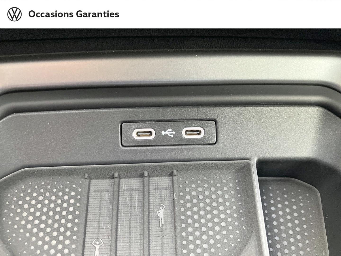 Voitures occasions VOLKSWAGEN T-ROC Life Villemomble