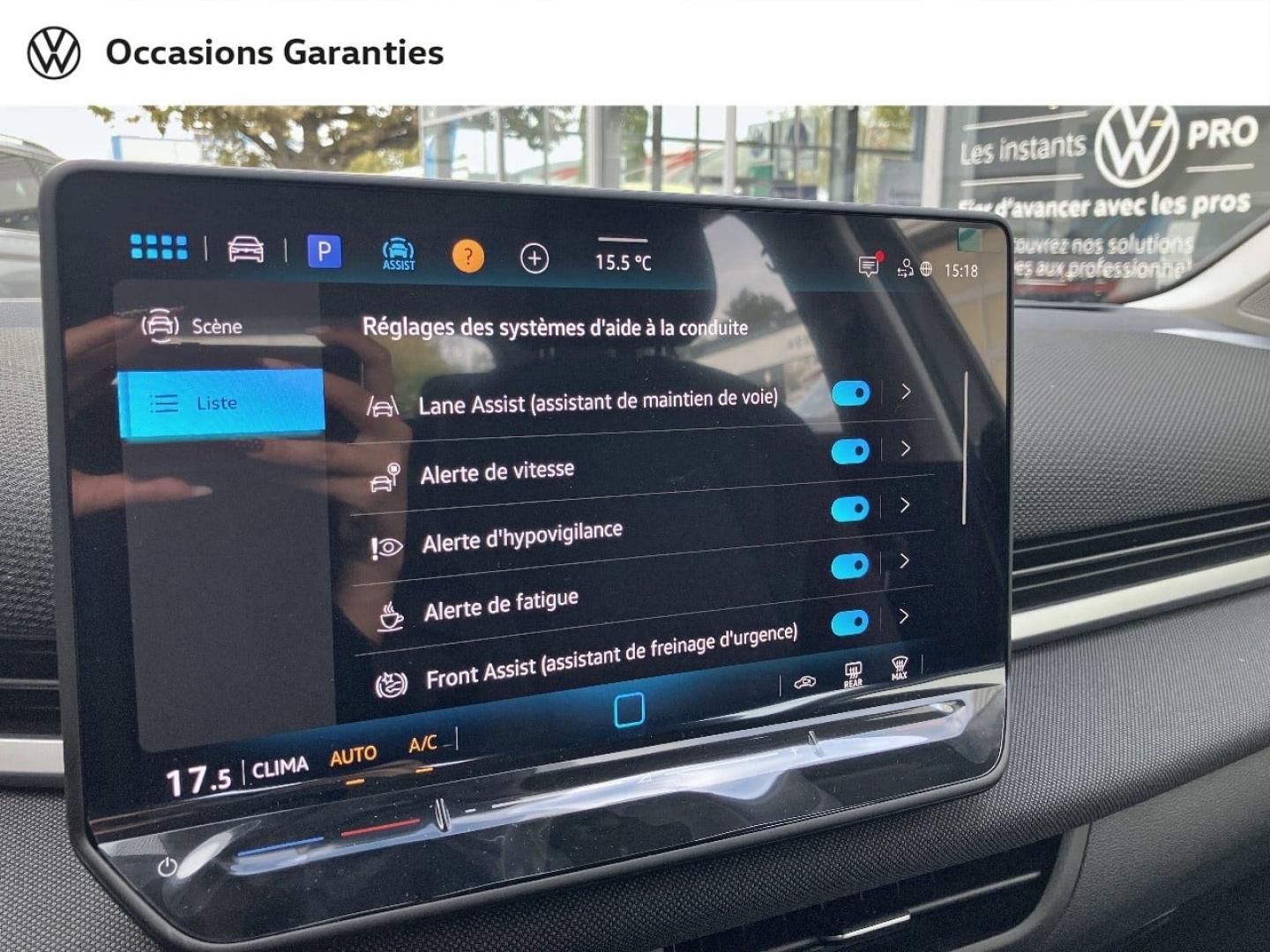 Voitures occasions VOLKSWAGEN T-ROC Life Villemomble