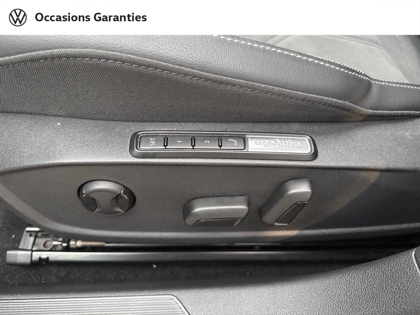 Voitures occasions VOLKSWAGEN GOLF Style Villemomble