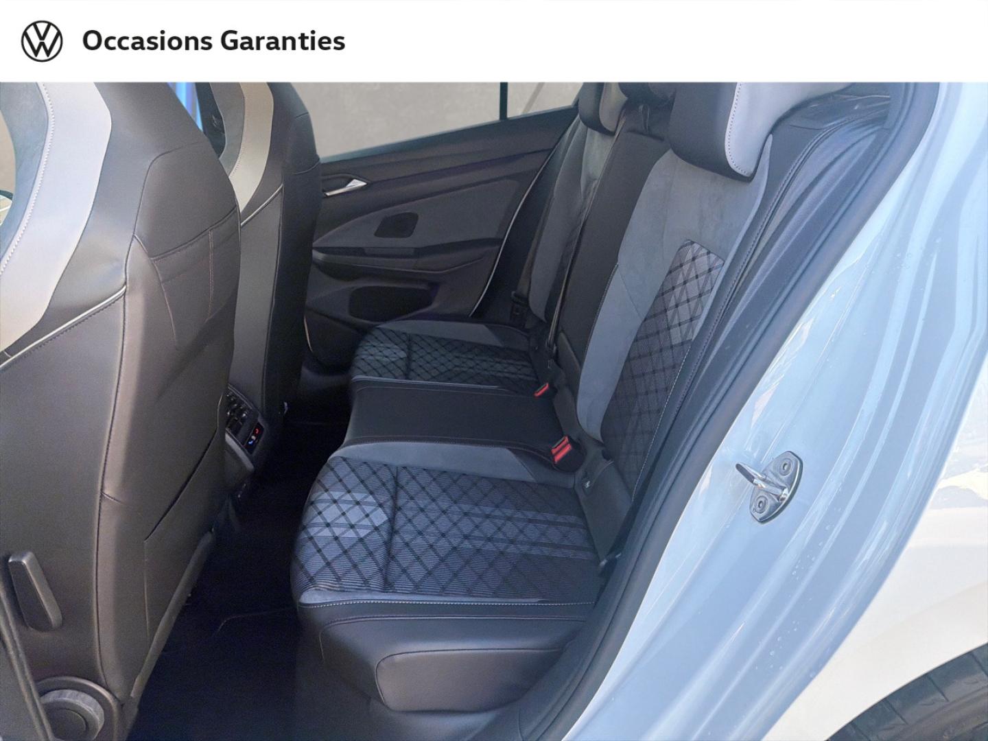 Voitures occasions VOLKSWAGEN GOLF R-Line Villemomble