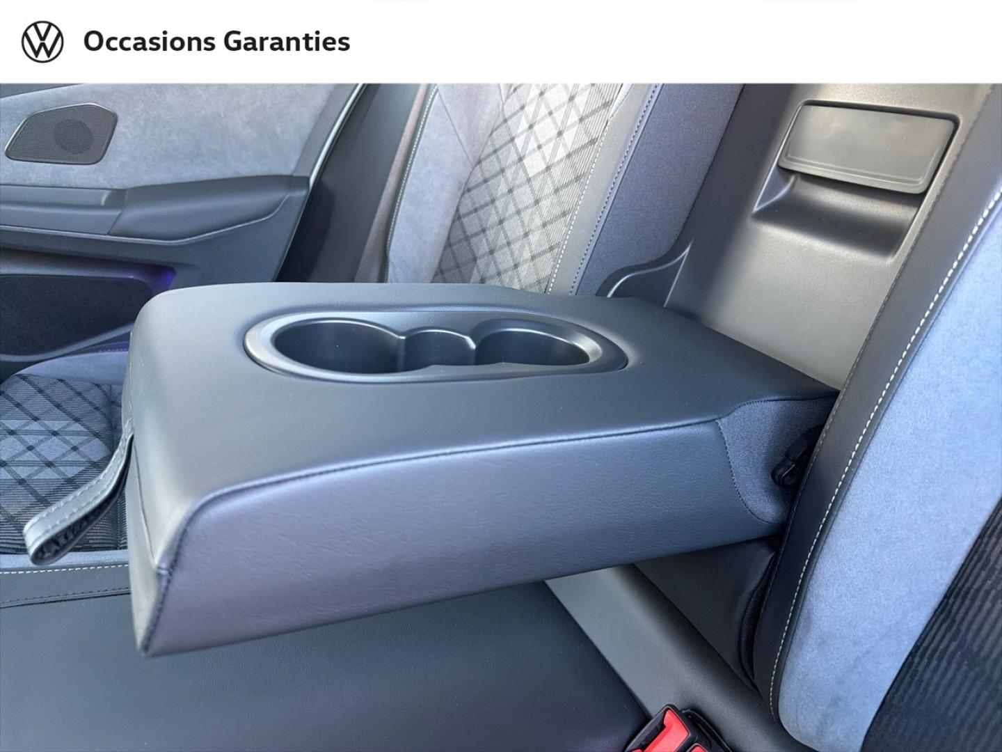 Voitures occasions VOLKSWAGEN GOLF R-Line Villemomble