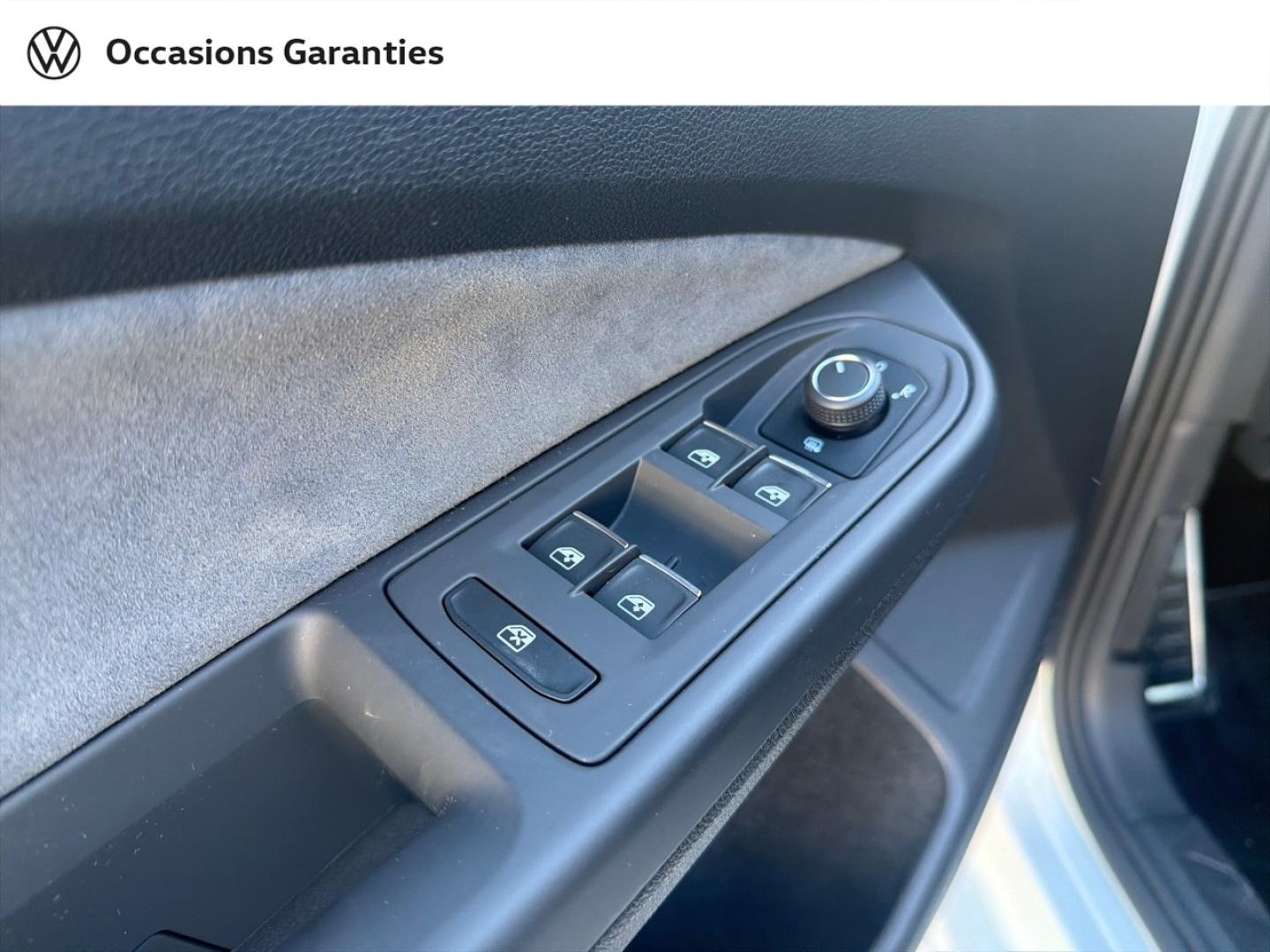 Voitures occasions VOLKSWAGEN GOLF R-Line Villemomble