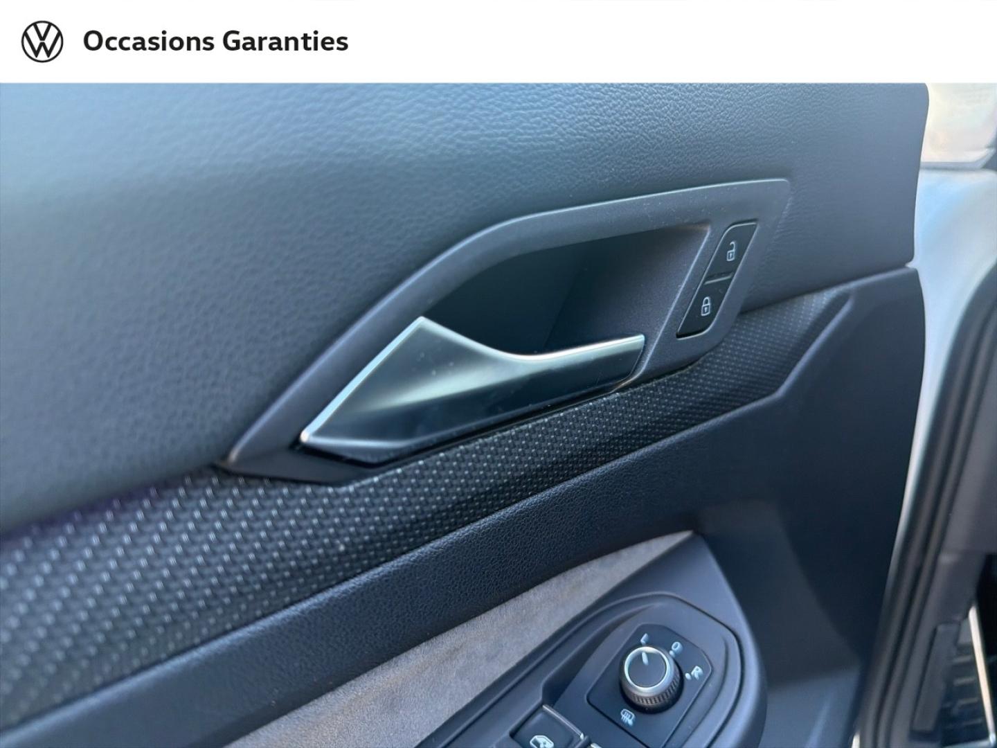 Voitures occasions VOLKSWAGEN GOLF R-Line Villemomble