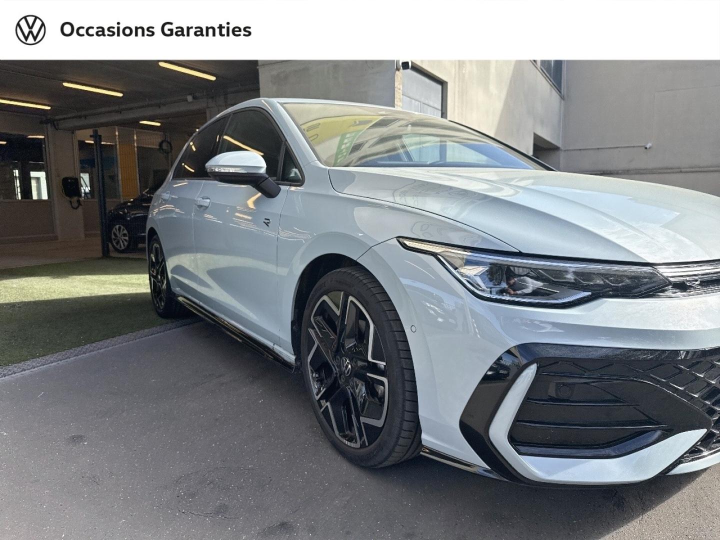 Voitures occasions VOLKSWAGEN GOLF R-Line Edition Villemomble