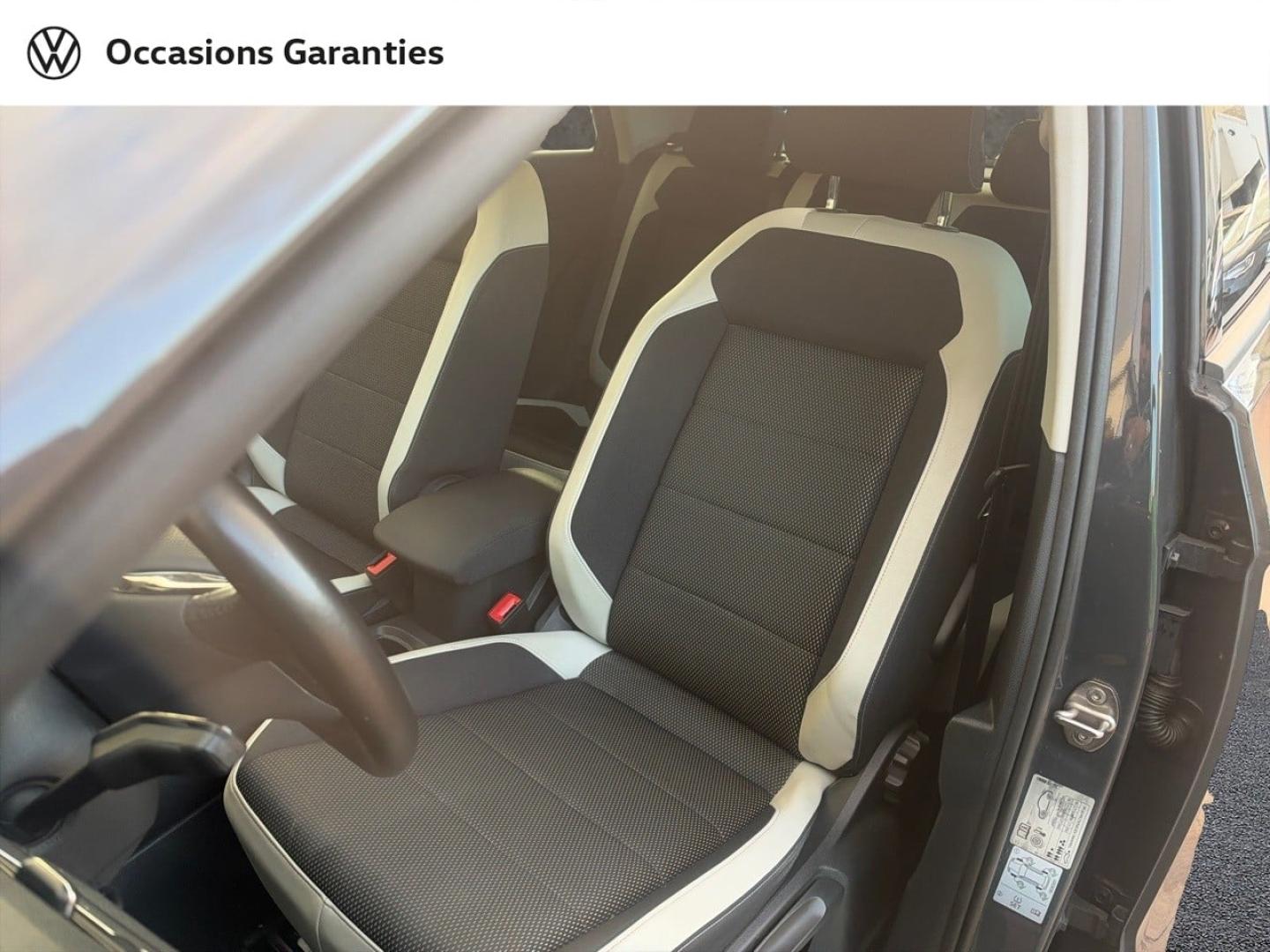 Voitures occasions VOLKSWAGEN T-ROC Carat Villemomble