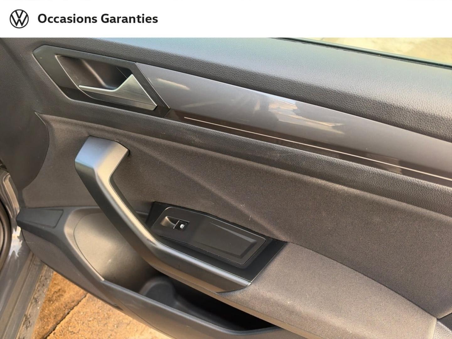 Voitures occasions VOLKSWAGEN T-ROC Carat Villemomble