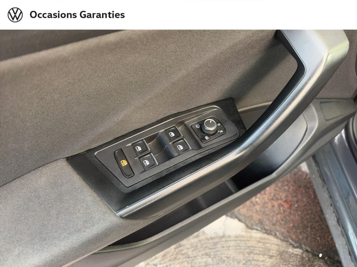 Voitures occasions VOLKSWAGEN T-ROC Carat Villemomble