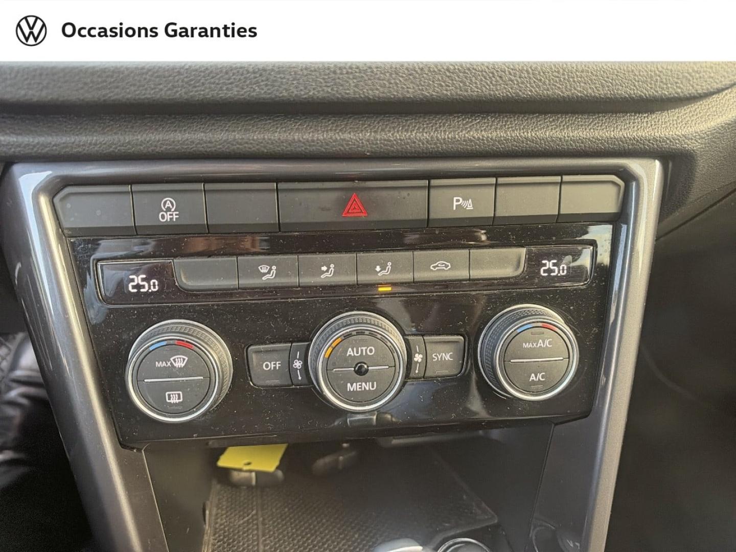 Voitures occasions VOLKSWAGEN T-ROC Carat Villemomble