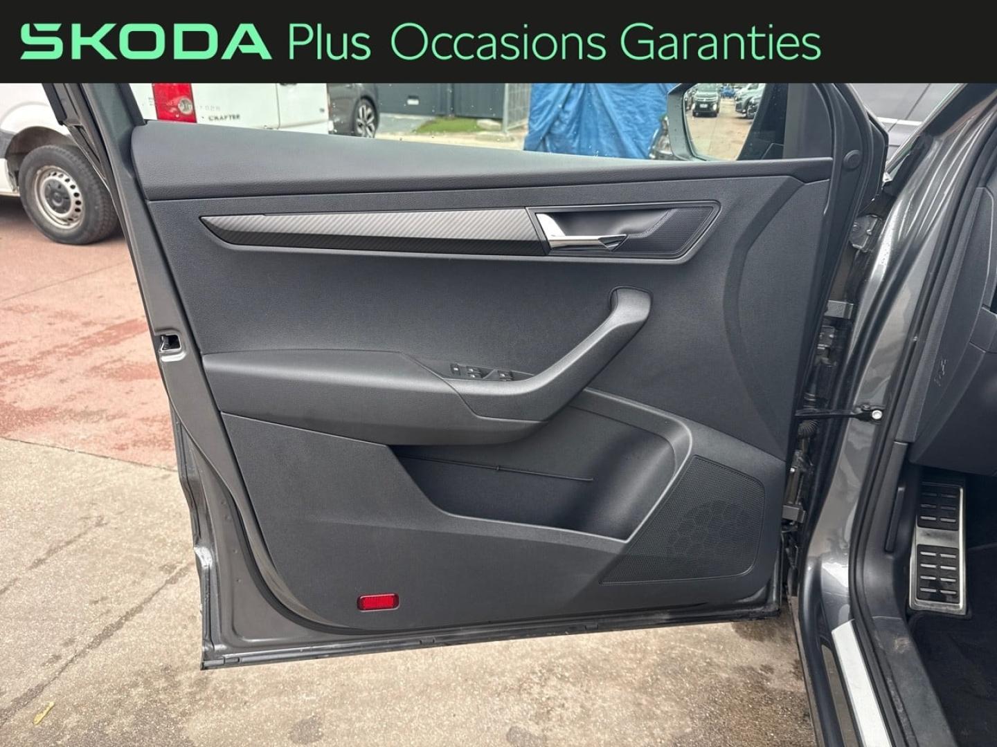Voitures occasions ŠKODA KAROQ Sportline Villemomble