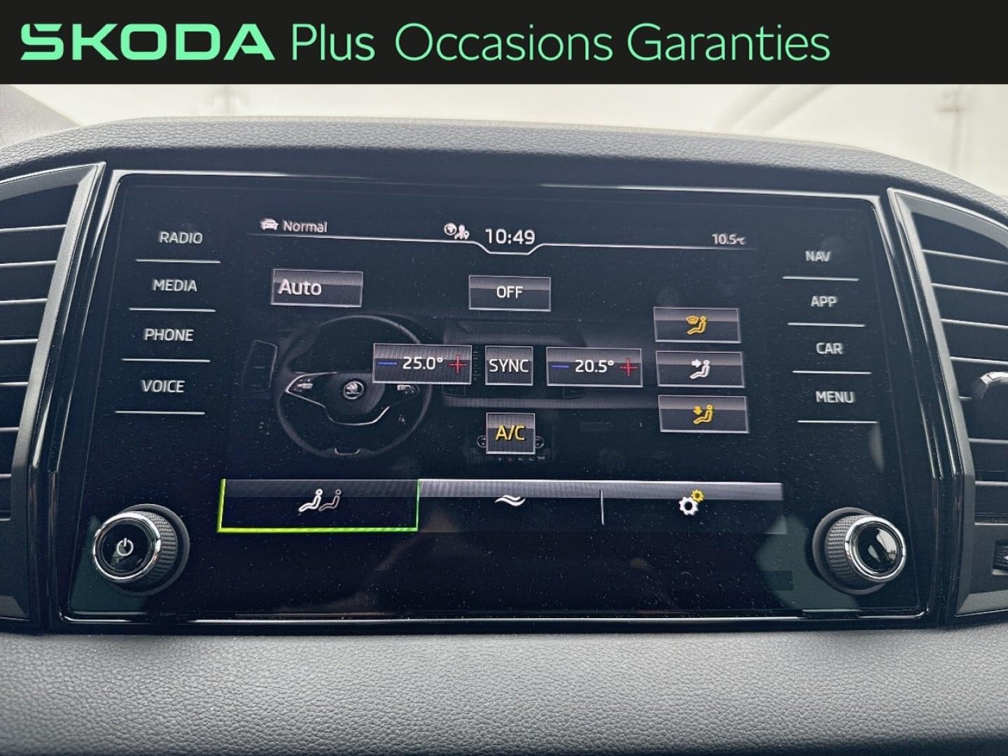 Voitures occasions ŠKODA KAROQ Sportline Villemomble