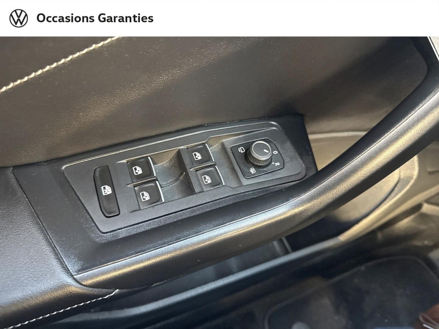 Voitures occasions VOLKSWAGEN T-ROC Style Villemomble