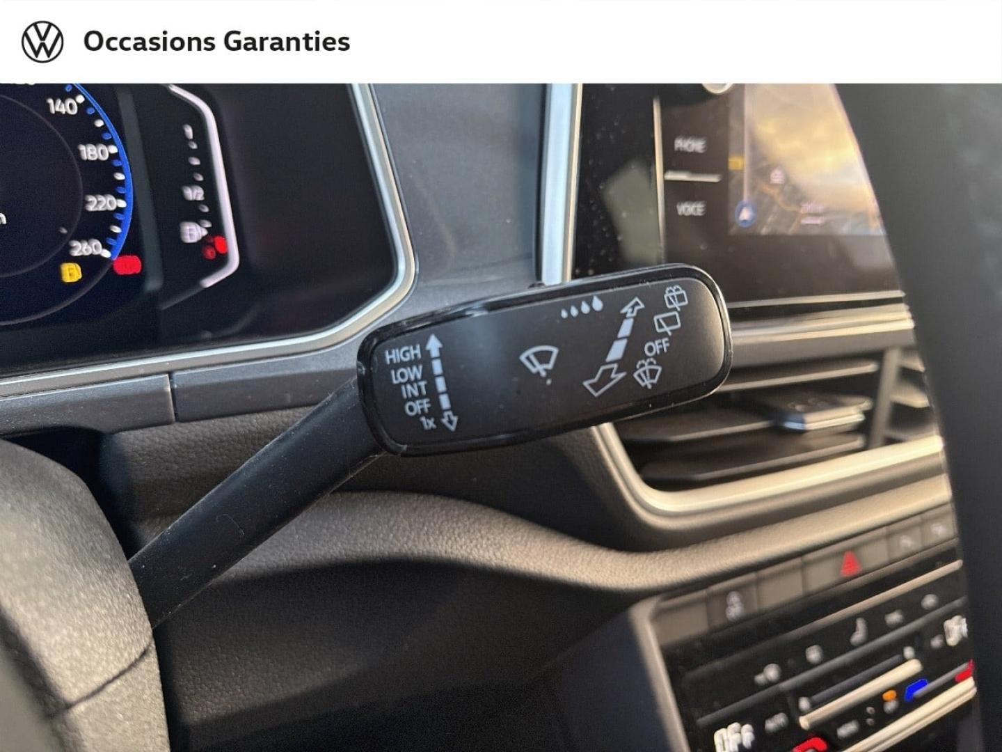 Voitures occasions VOLKSWAGEN T-ROC Style Villemomble