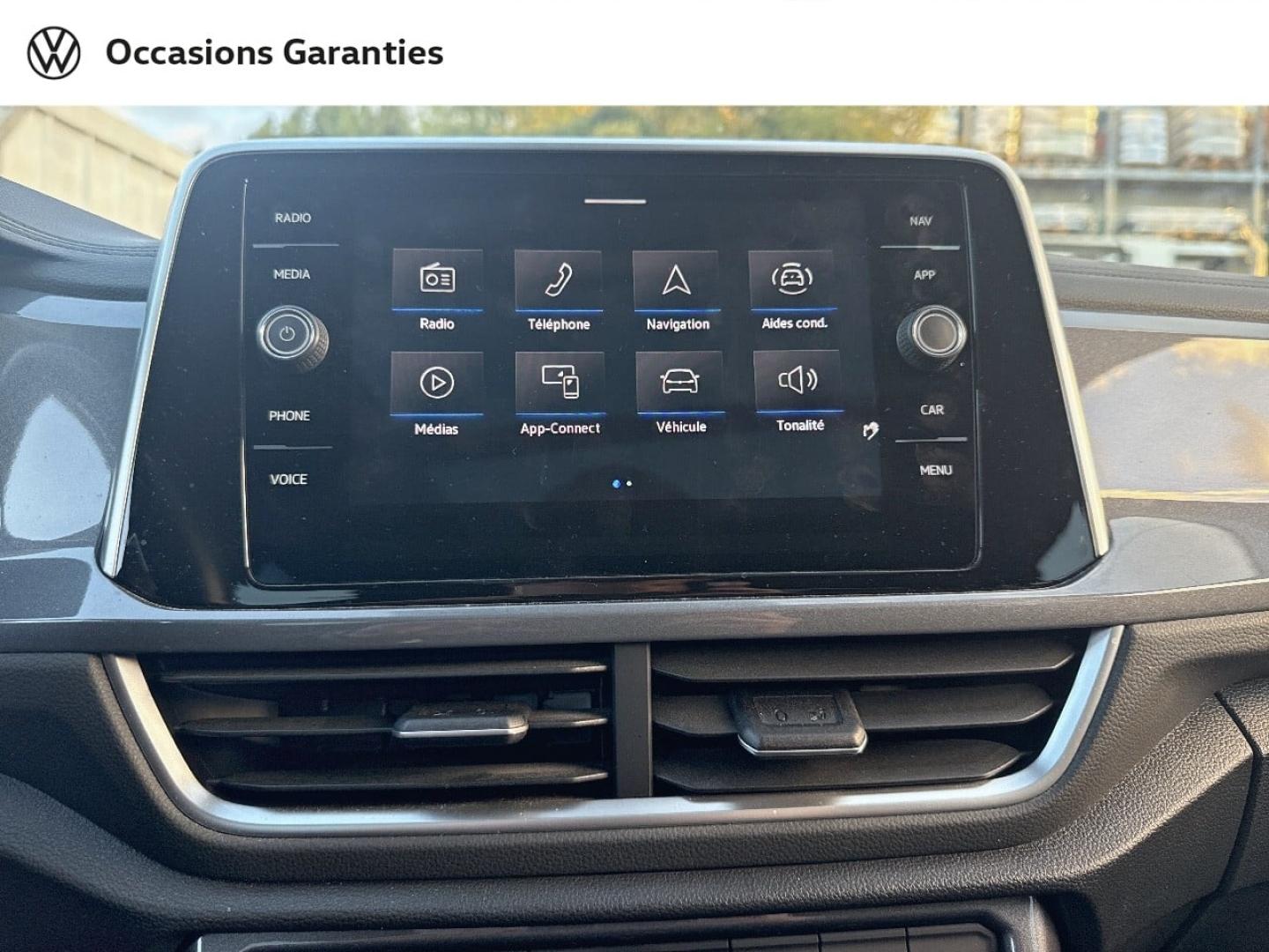 Voitures occasions VOLKSWAGEN T-ROC Style Villemomble