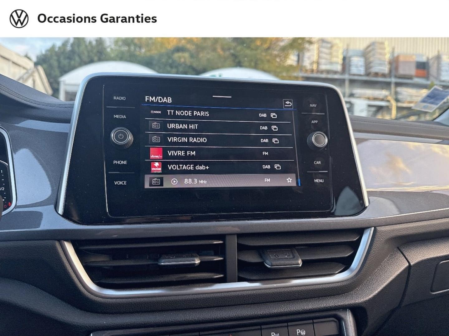 Voitures occasions VOLKSWAGEN T-ROC Style Villemomble
